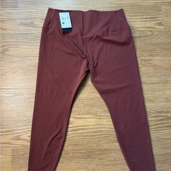 Nike Zenvy
Women's Gentle-Support High-Waisted 7/8 Leggings - Picture 8 of 8